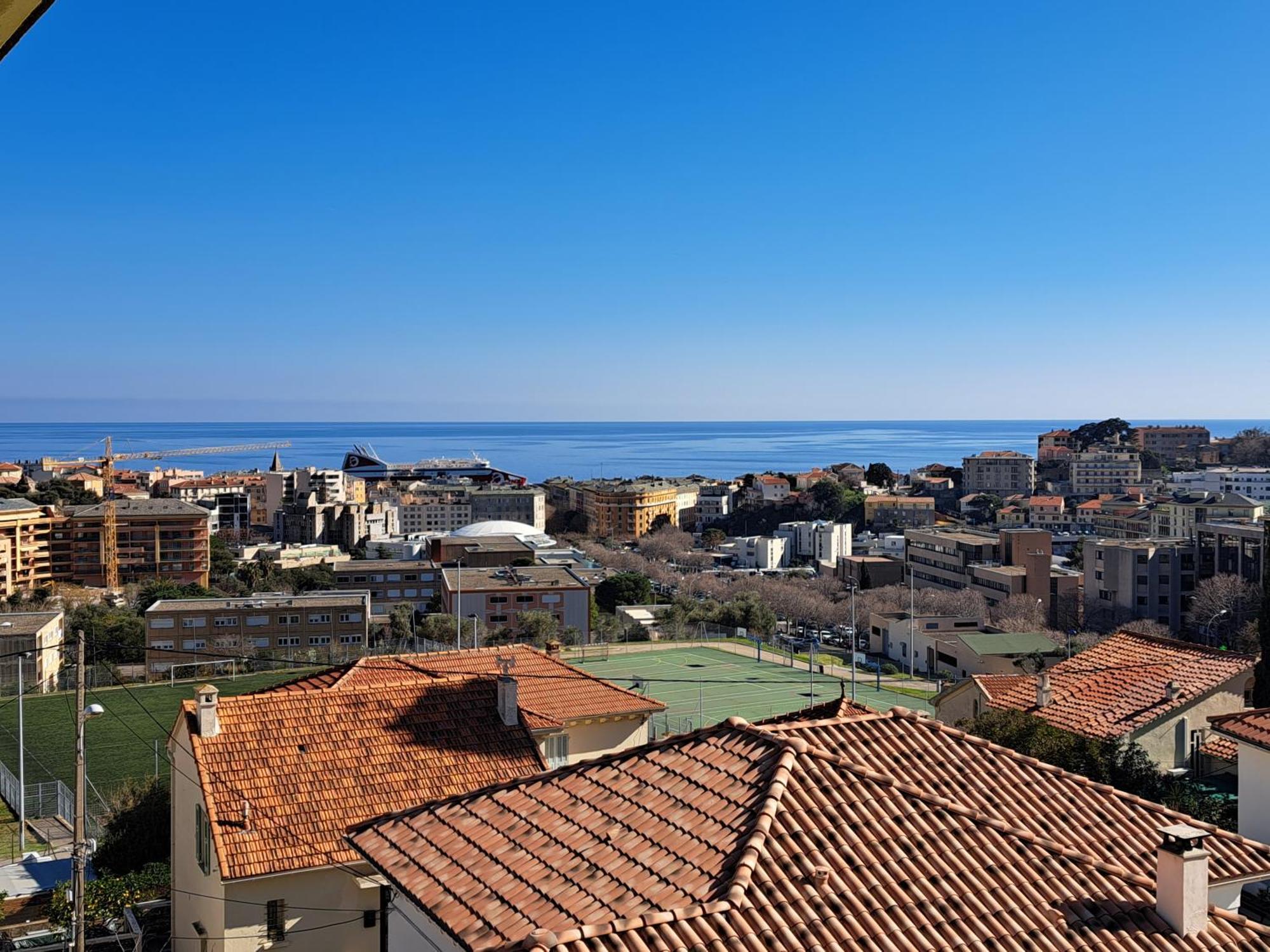 Grand T2 Proche Centre Ville, Vue Mer Et Montagne Bastia  Exterior photo